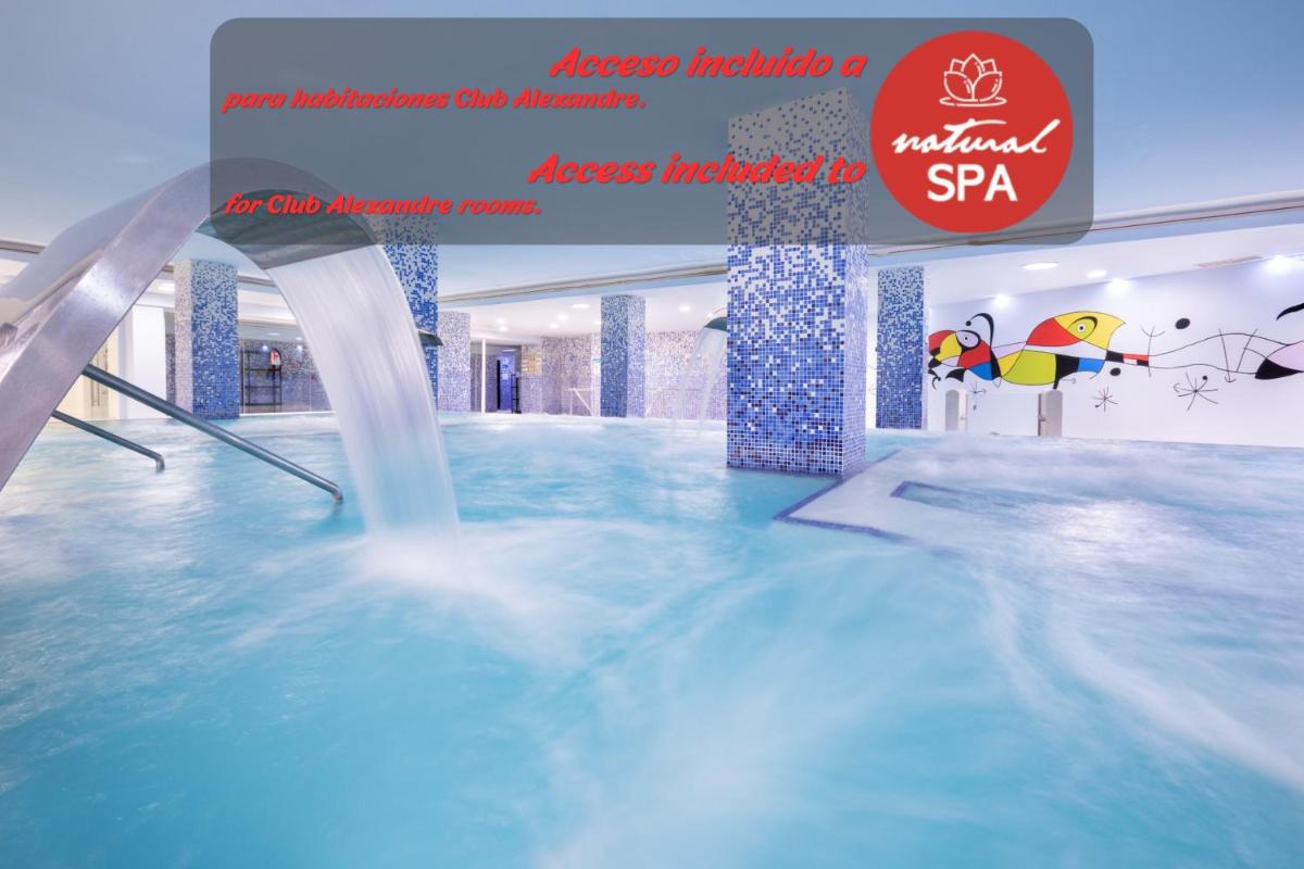 Piscina en o cerca de Alexandre Gala
