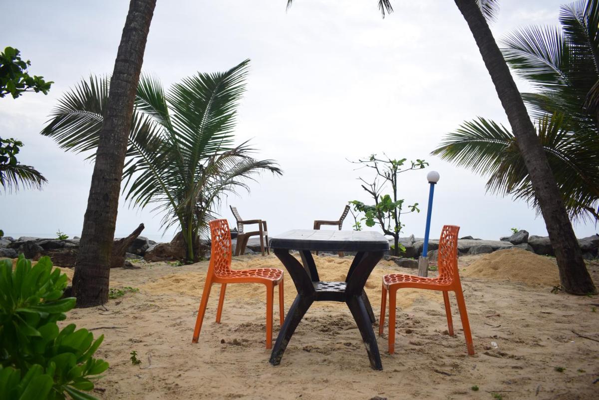 Delta Hospitality - Sea facing rooms with a PRIVATE BEACH - Housity