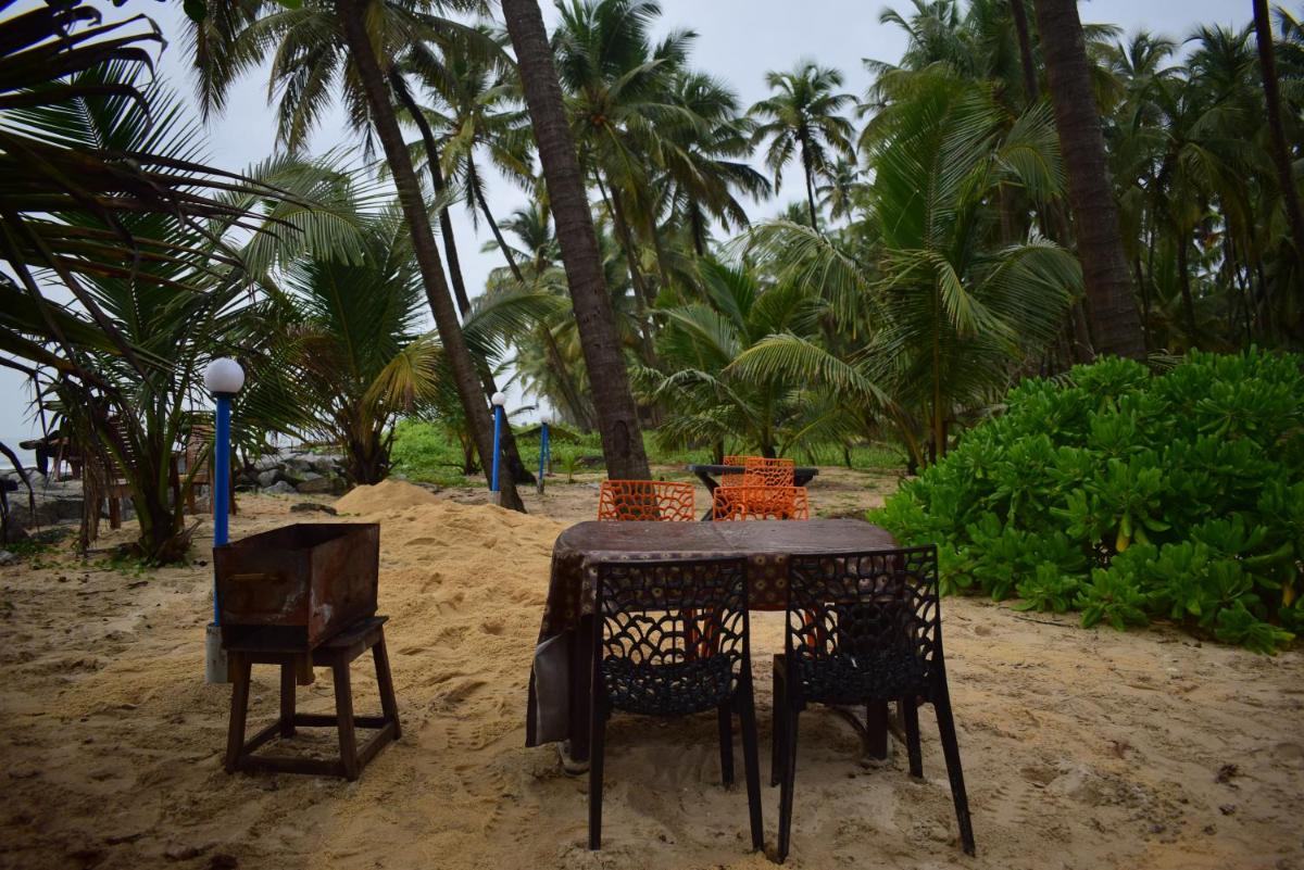 Delta Hospitality - Sea facing rooms with a PRIVATE BEACH - Housity