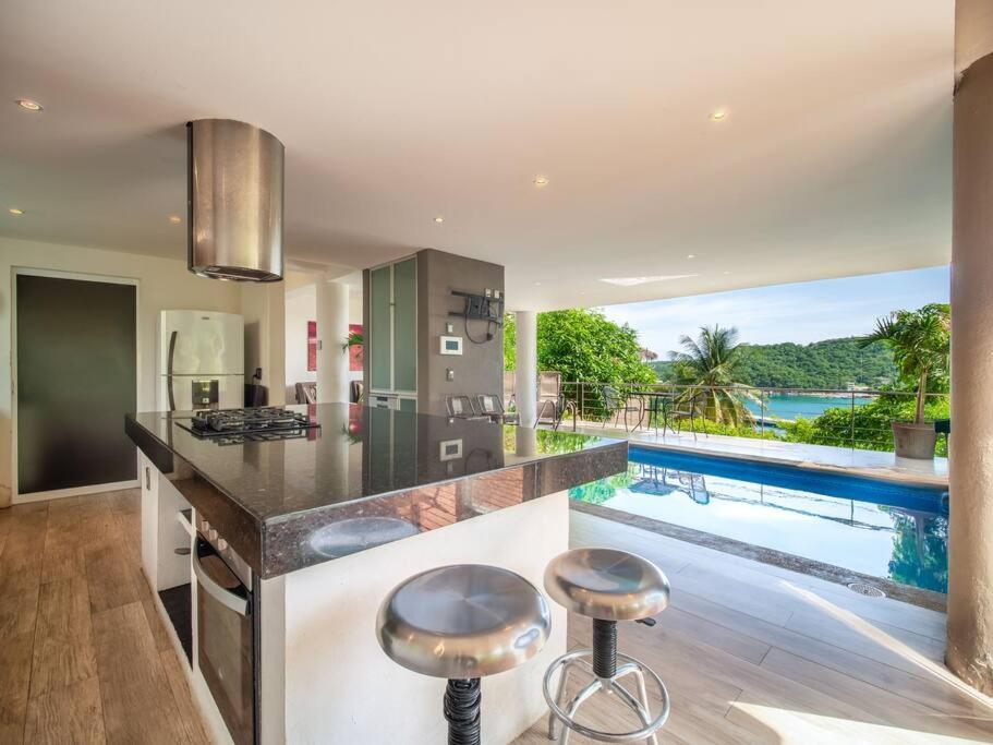 Casa Portamare - Modern Oceanfront Villa - Housity