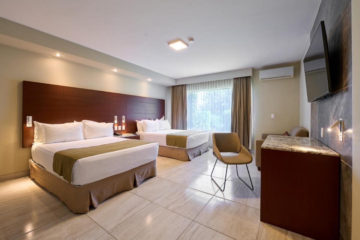 Hotel Estancia Business Class - Housity