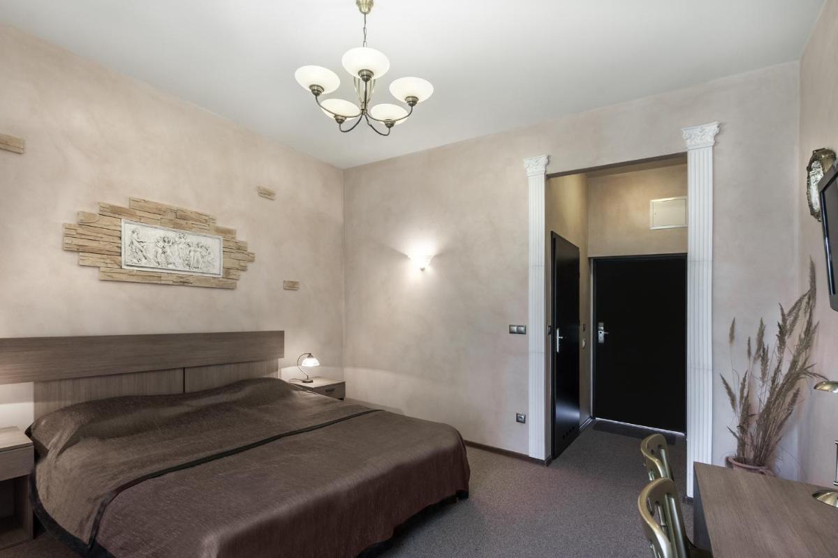 Pałac Nieznanice Zabytek Gościnny ze SPA - Housity
