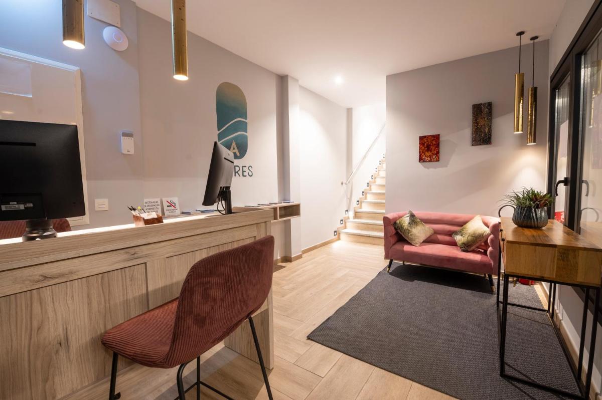 Hotel A Mares - Housity