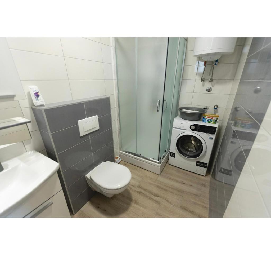 Apartmani Jedro - Housity