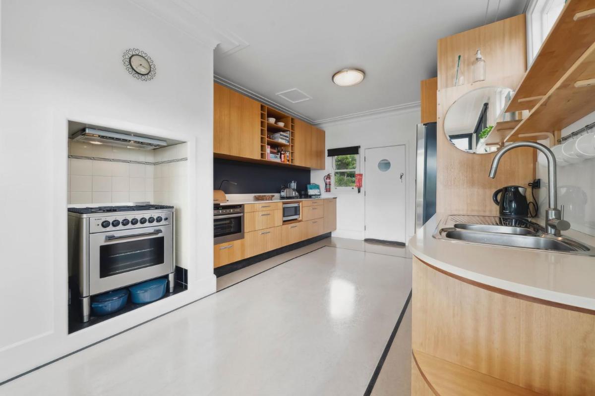 Sunrise House - Housity