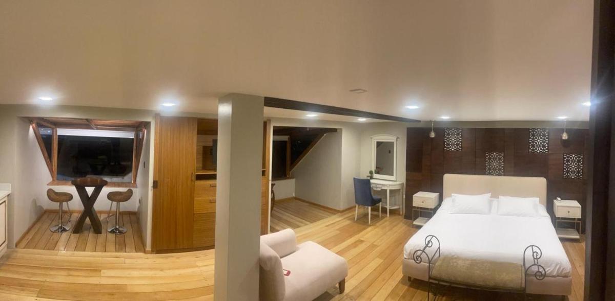 Hotel Ensueños - Housity