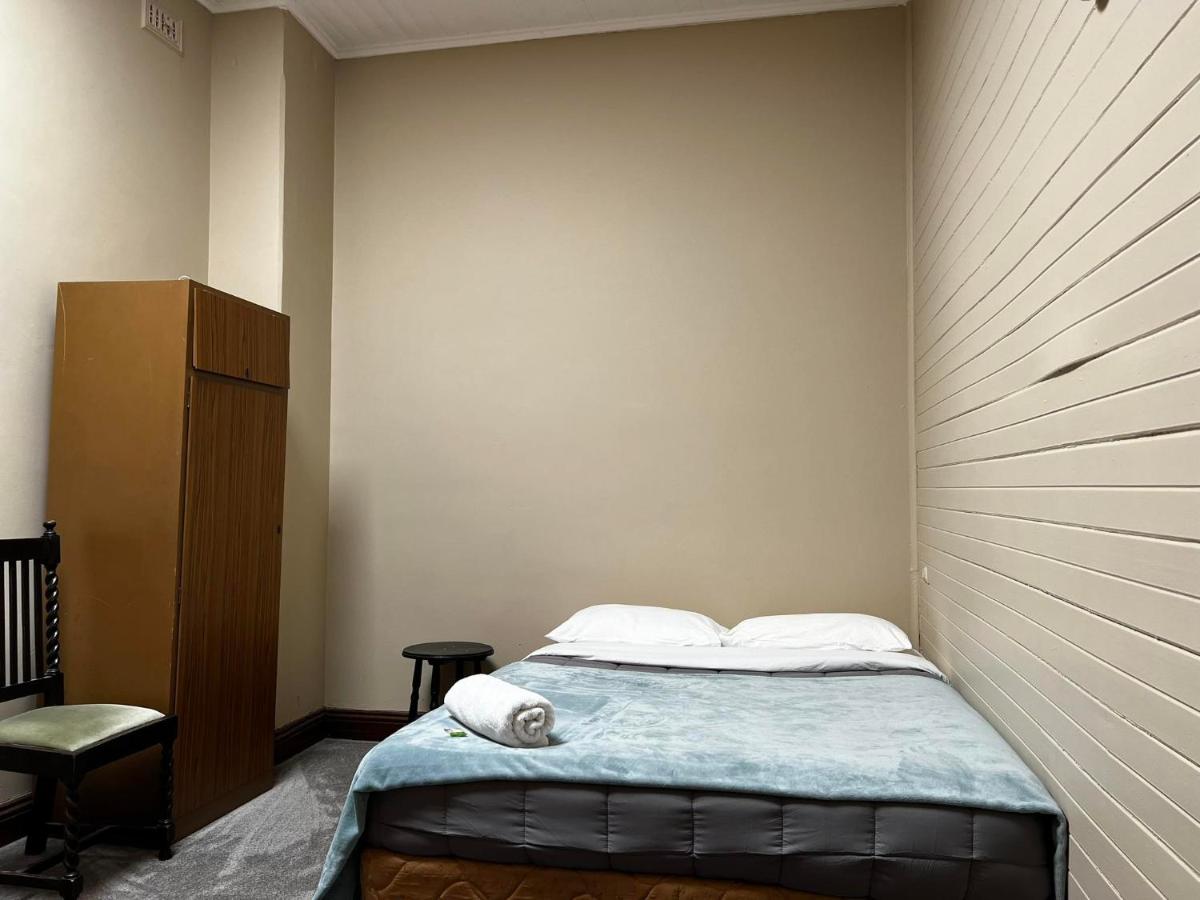 Club Hotel - Housity