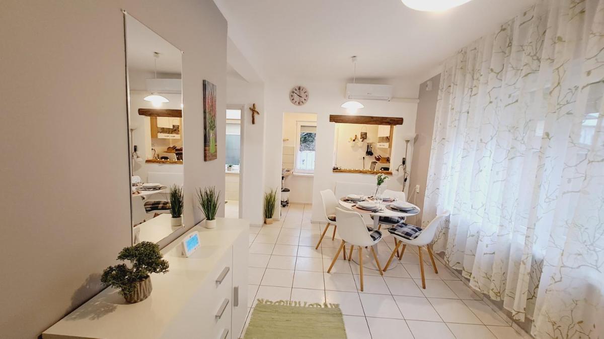 Borbála Vendégház Igal - Housity