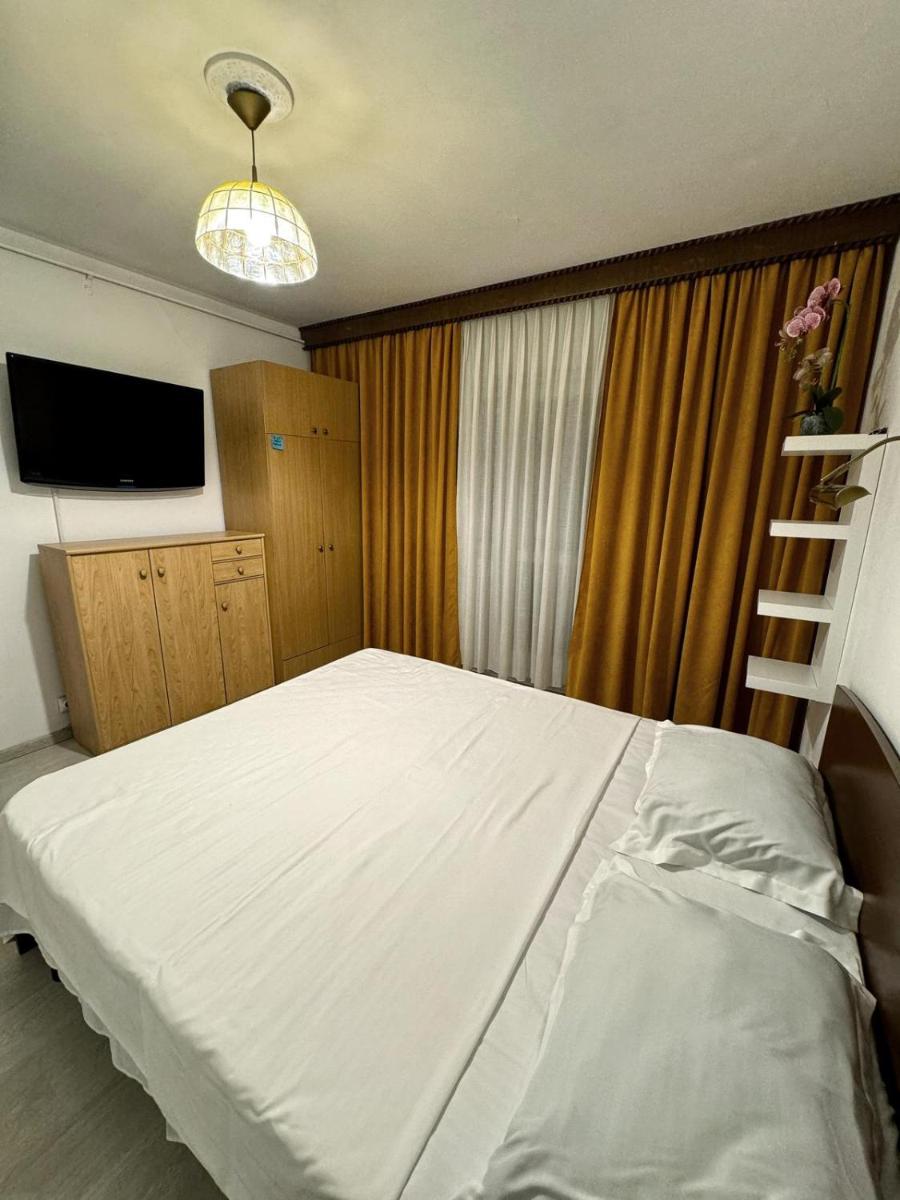 Premium White house - Housity