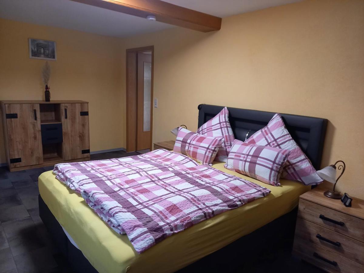 Ferienwohnung Am Wald - Housity