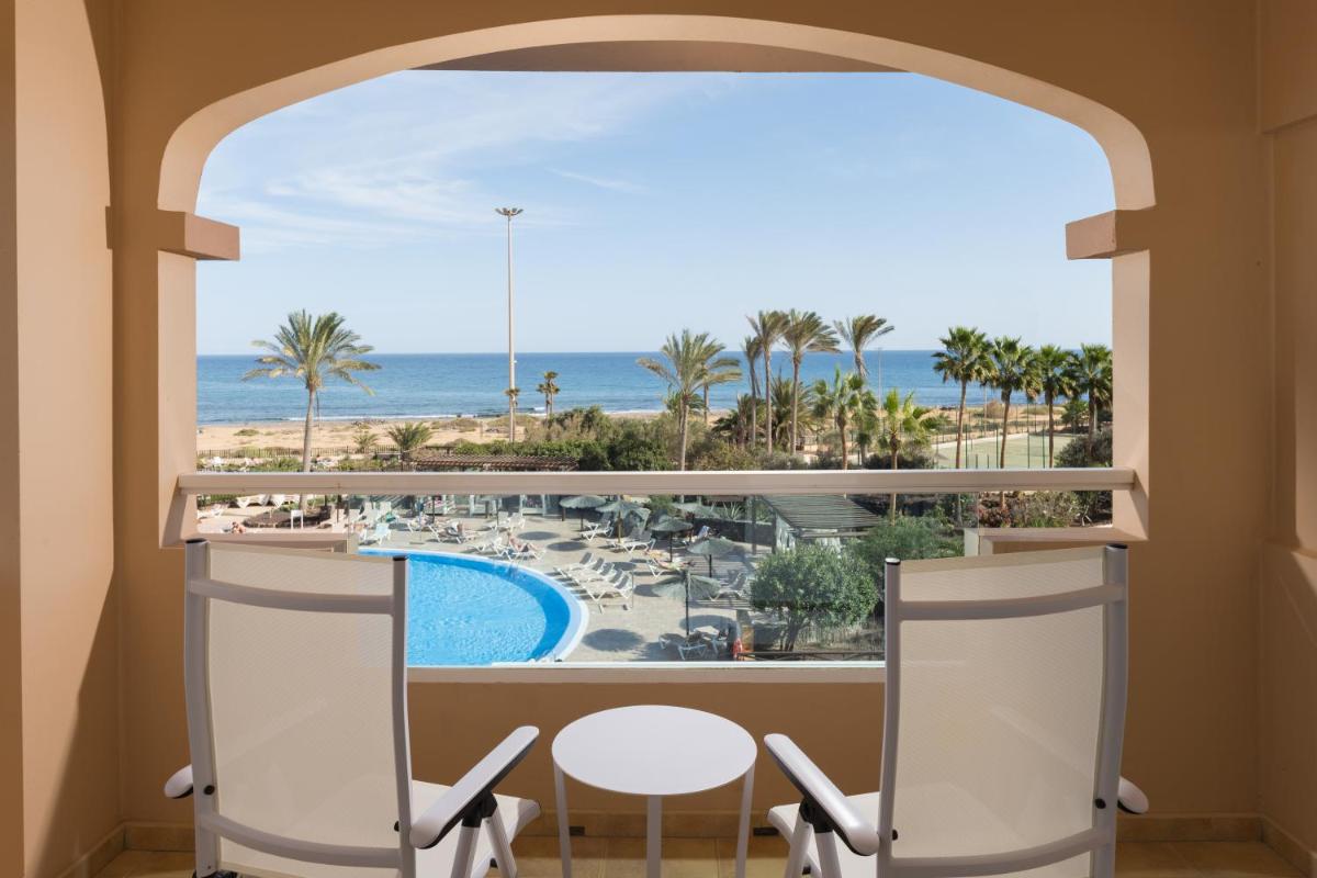 Elba Sara Beach & Golf Resort - Housity
