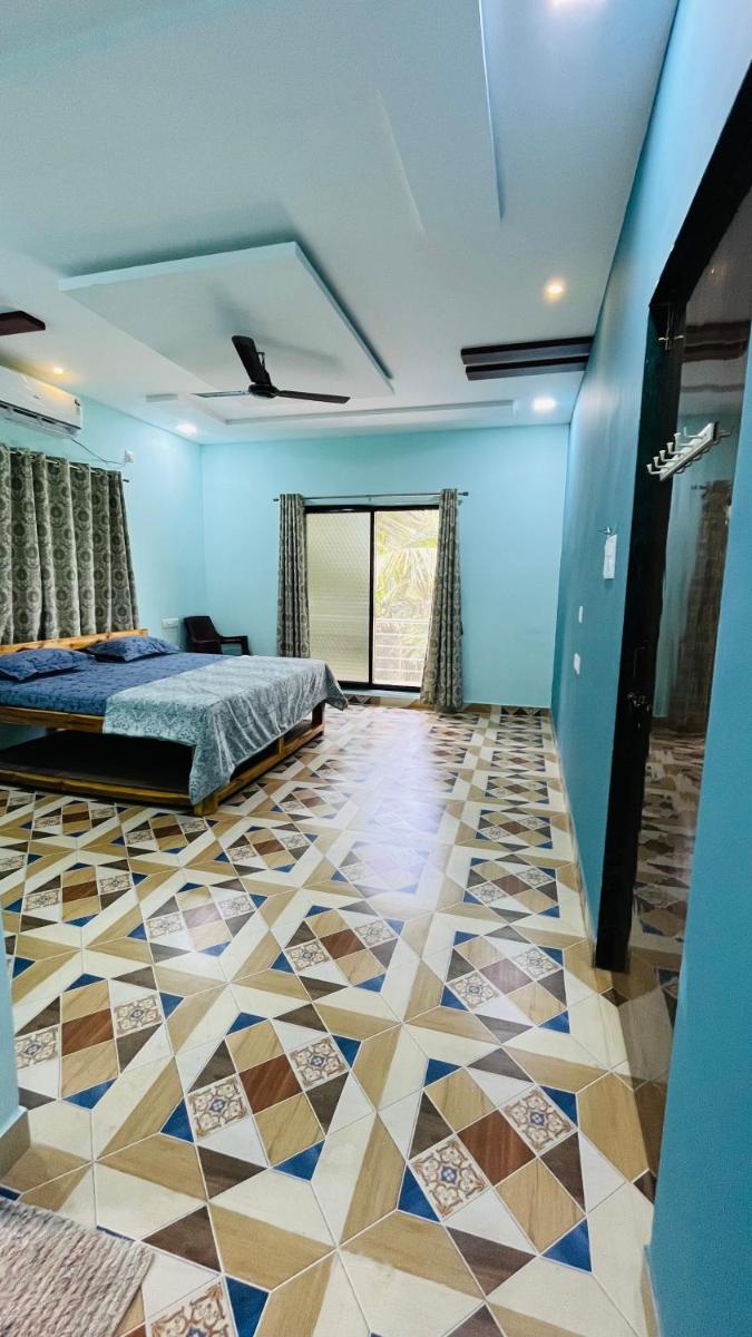 R R Villa - Housity
