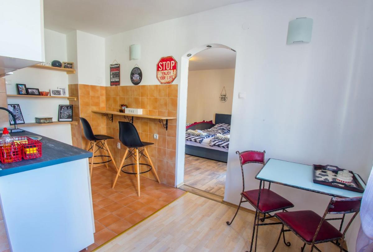 Studio Apartment Zebra - Housity