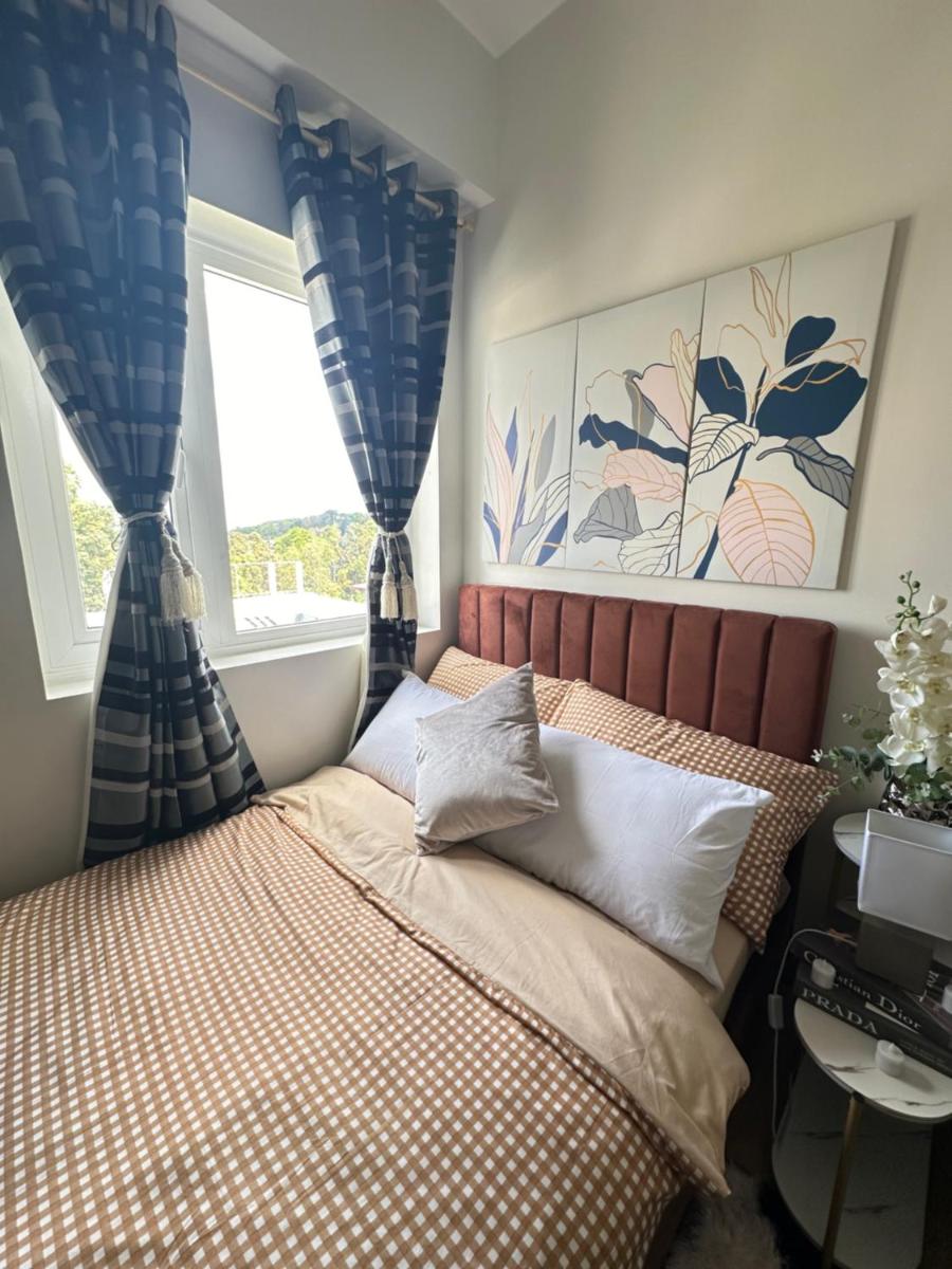 Condo near SM Fairview - Housity