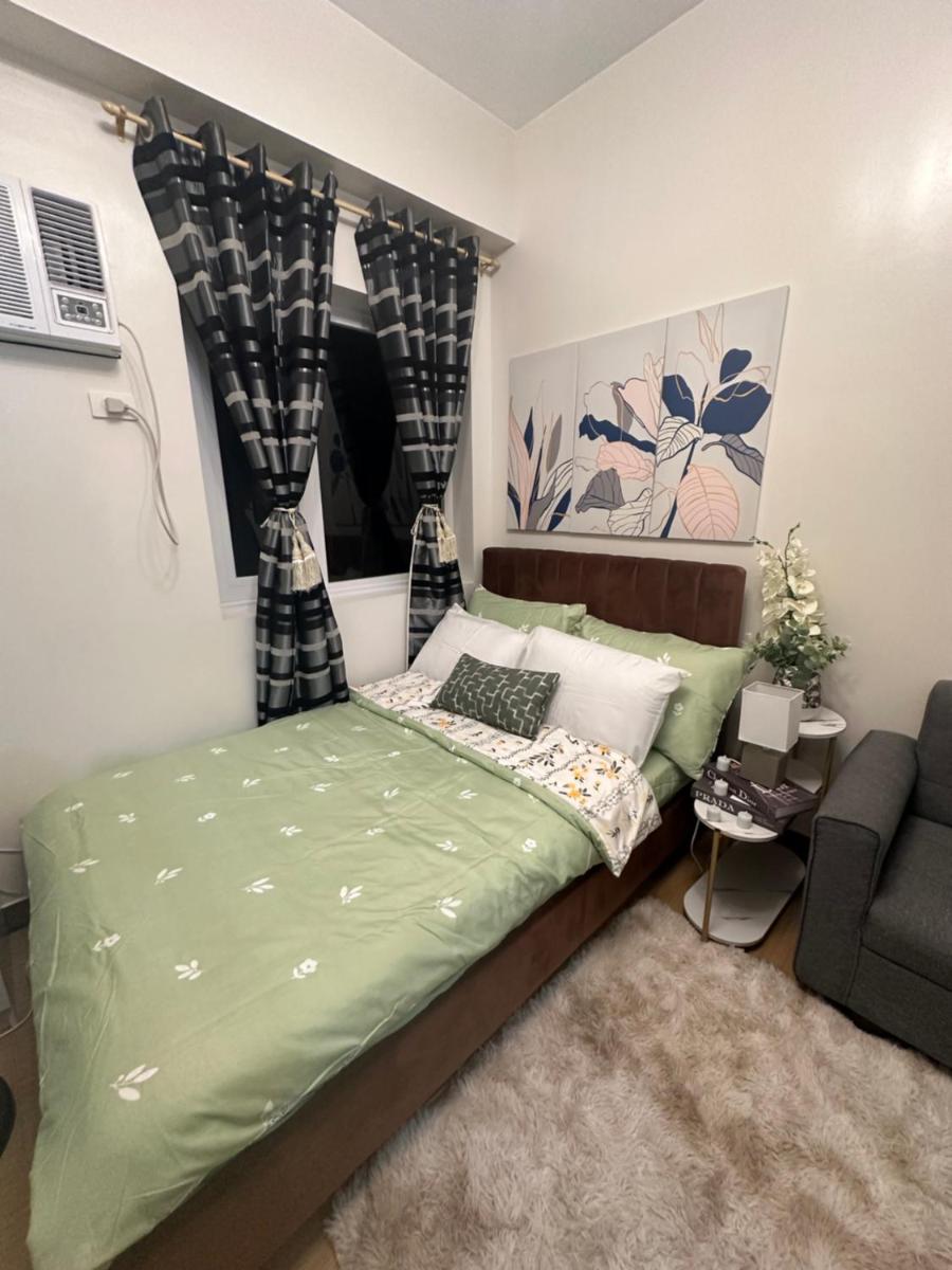 Condo near SM Fairview - Housity