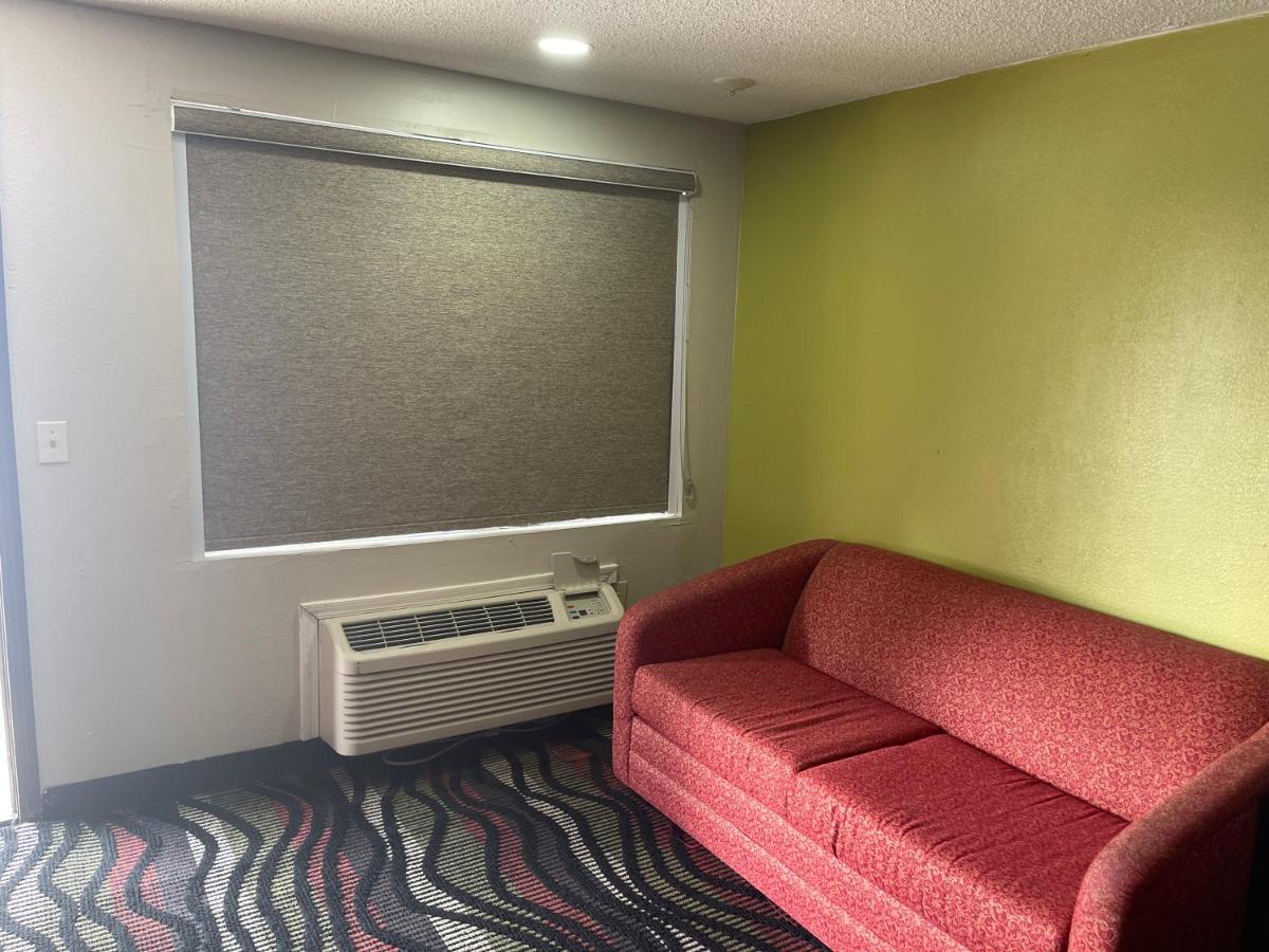 Blue Stone Inn - Housity