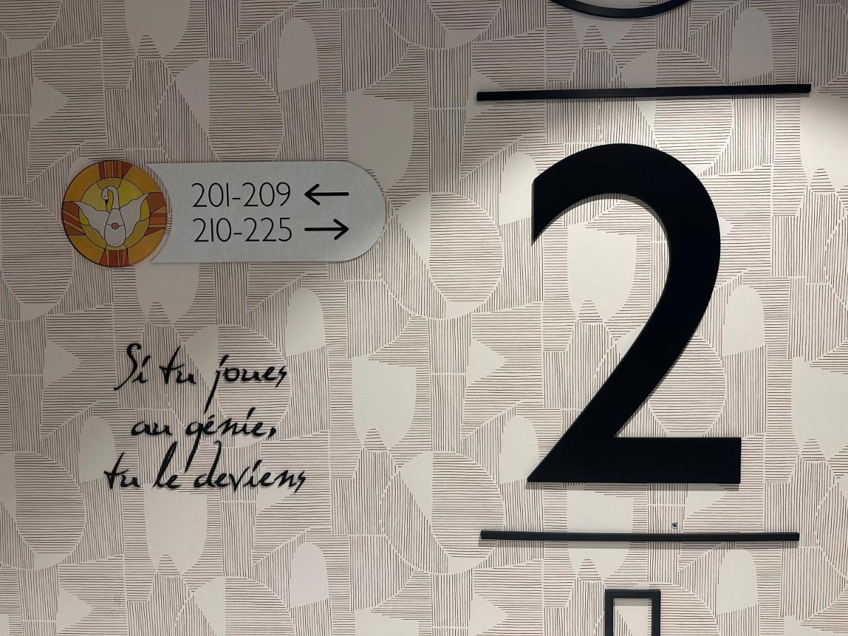 Certificat, récompense, panneau ou autre document affiché dans l'établissement Dali Hôtel Montauban