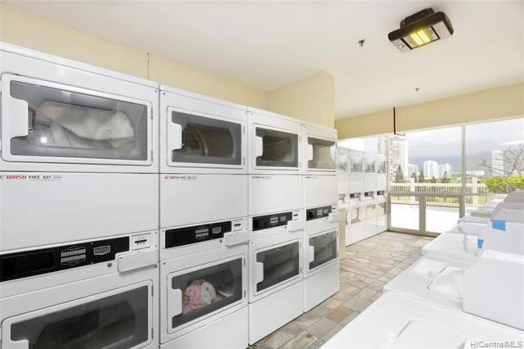 Suitetrails - Lovely Studio with Million Dollar View of Waikiki