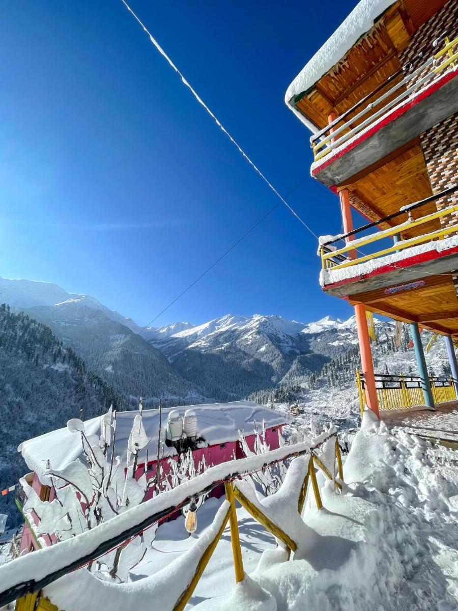 Pahadi Bliss Hostel ,Tosh - Housity