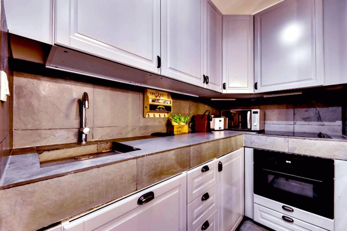 113 Suite Lui - Bel Appartement à Paris - Hizvo