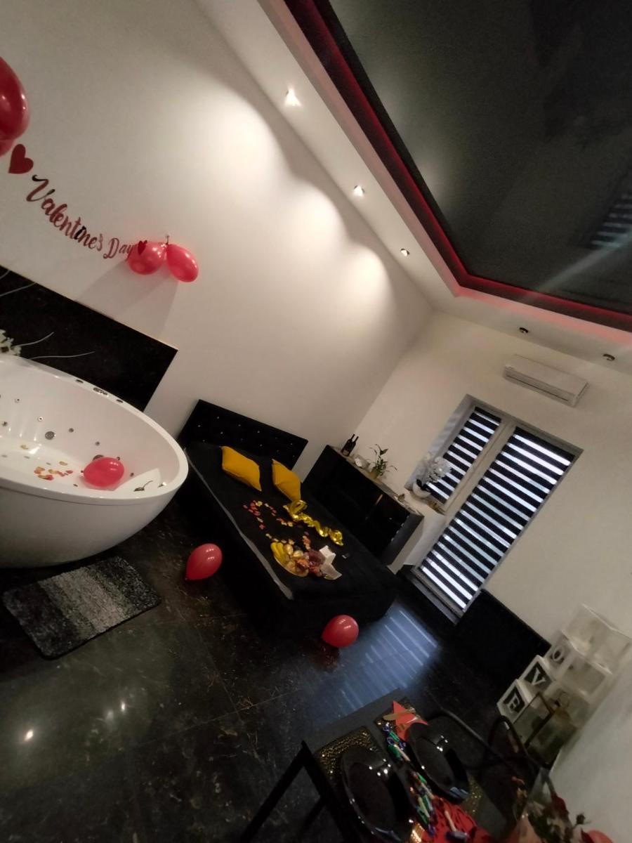 Apartament Złoty z Jacuzzi - Housity