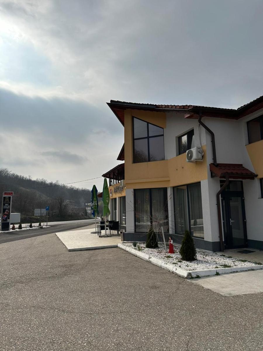 Casa Alyss - Housity