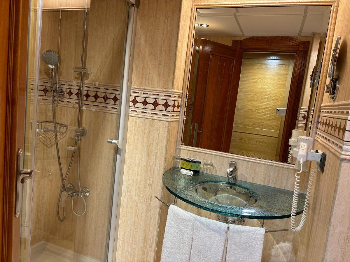Un baño de Gran Hotel Liber & Spa Playa Golf