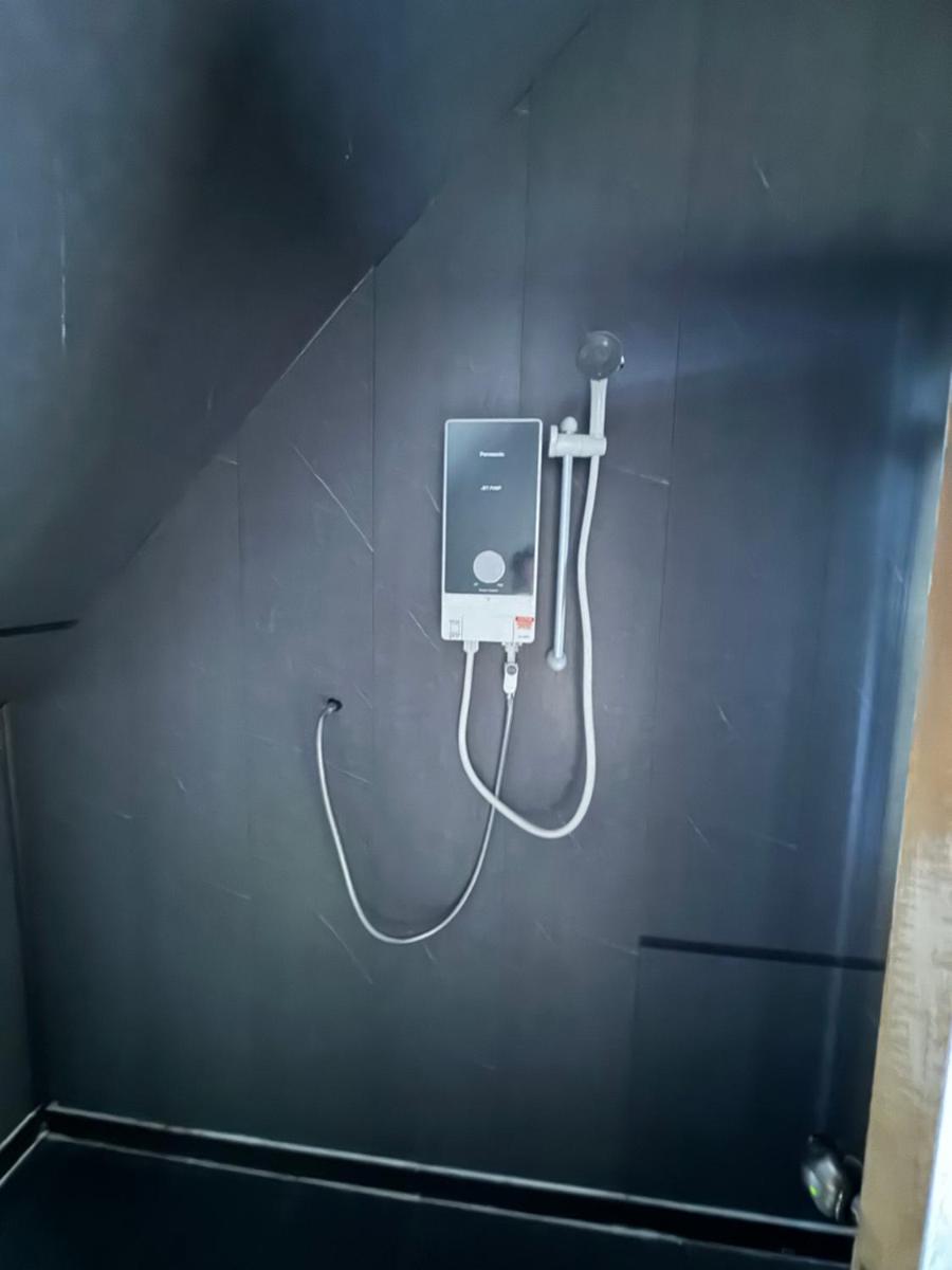 ADIL WATERHOUSE RESORT - Housity