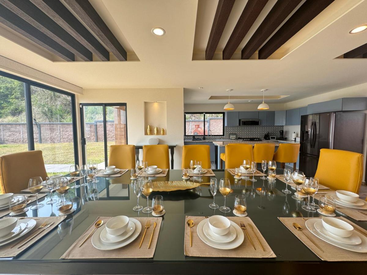 Suitetrails - Residencia Exclusiva y Privada con Hermosas vistas, amplias Terrazas, Alberca, Jacuzzi, Asador y Horno