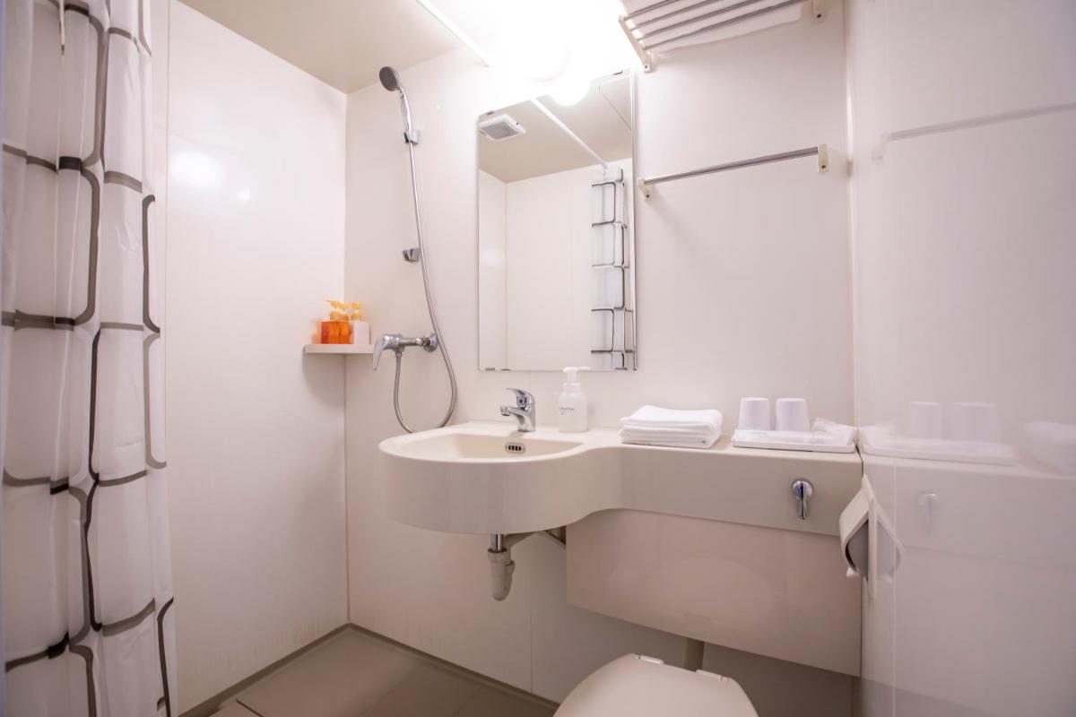 M Lodge - Housity
