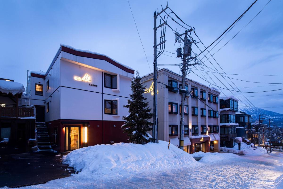 M Lodge - Housity