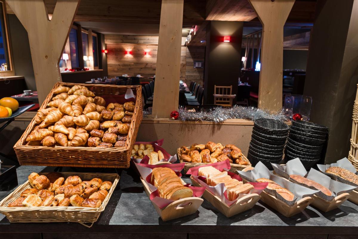 Nourriture dans l'hôtel ou à proximité