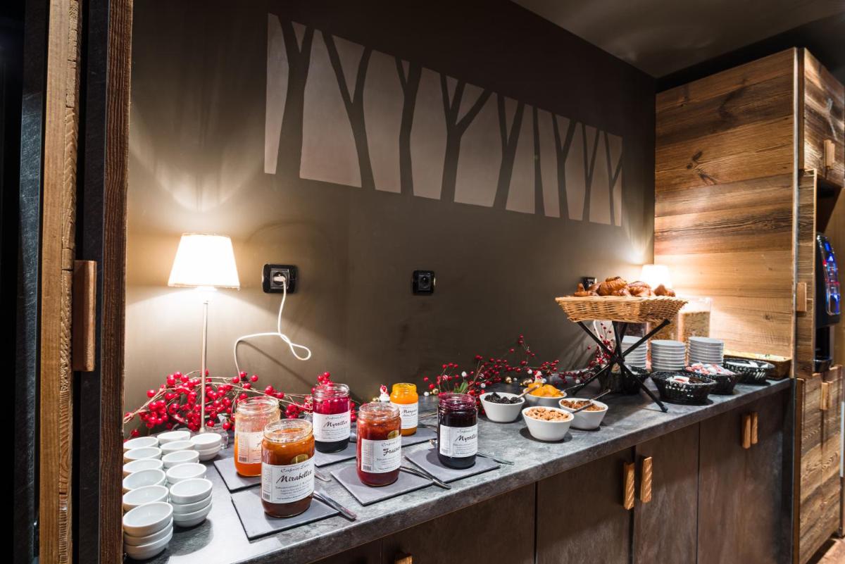 Nourriture dans l'hôtel ou à proximité