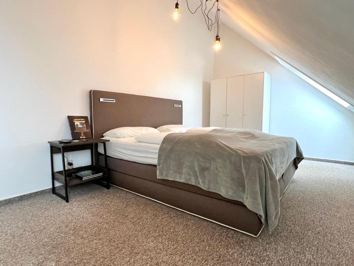 Modernes Apartment mit Blick zur Elbe - Housity
