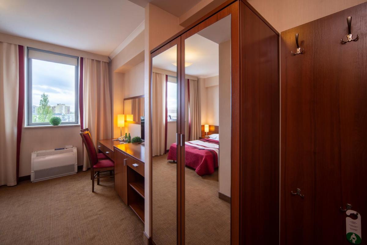 Hotel Dal Kielce - Housity