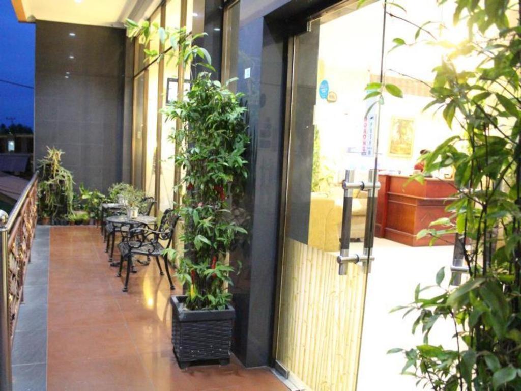 Hotel Dynasty - Housity