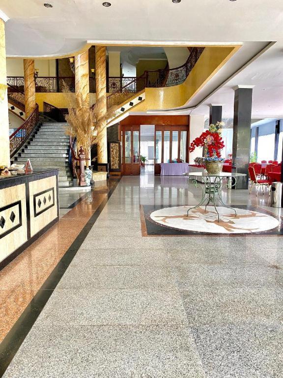 Hotel Prima Indah - Housity