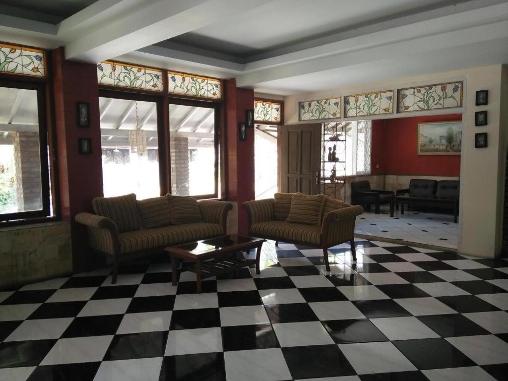 Hotel Alamanda - Housity