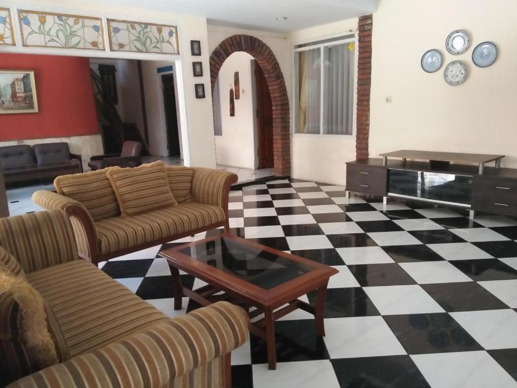 Hotel Alamanda - Housity