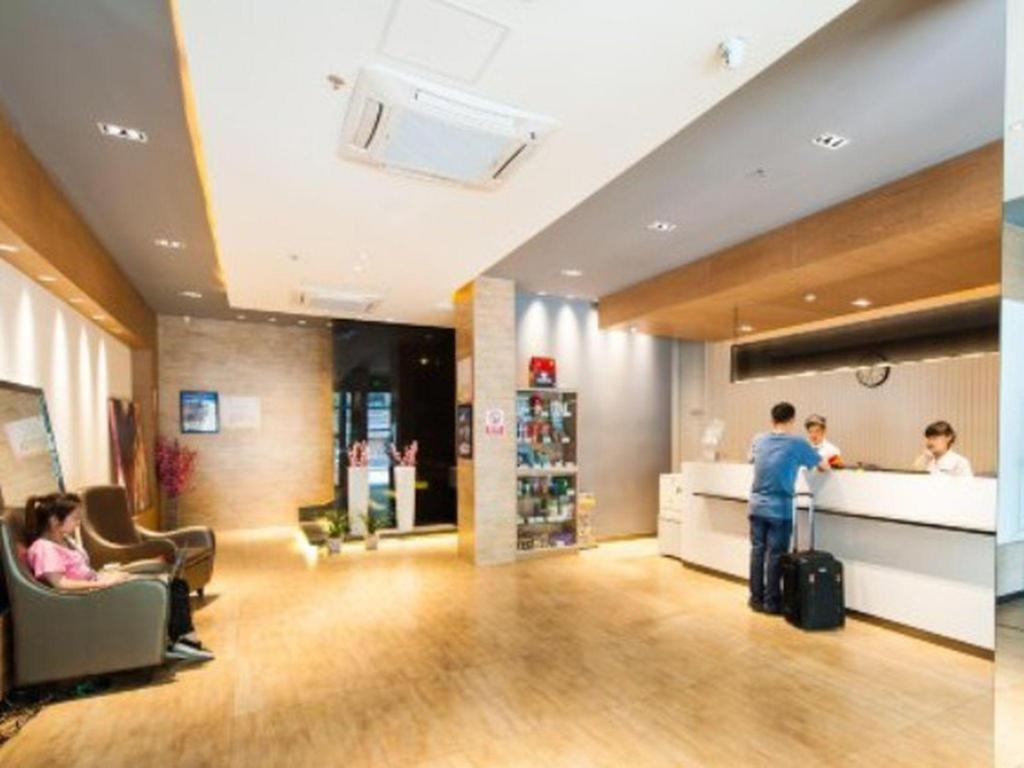 Jinjiang Inn Wuhan Zhonghua Road HuangheLou Branch - Housity