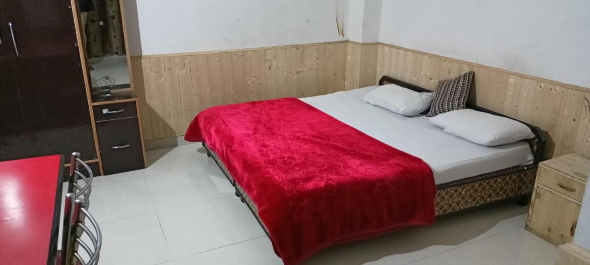 Sood stay in by Dushprabh - Housity