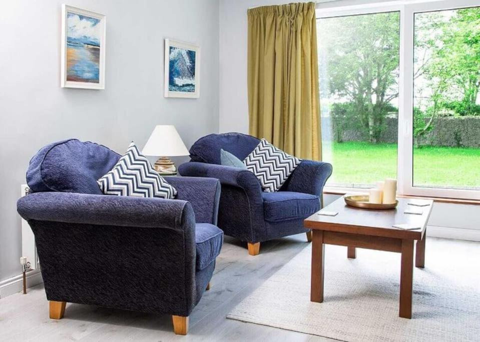 Ellie's Farmhouse - Housity