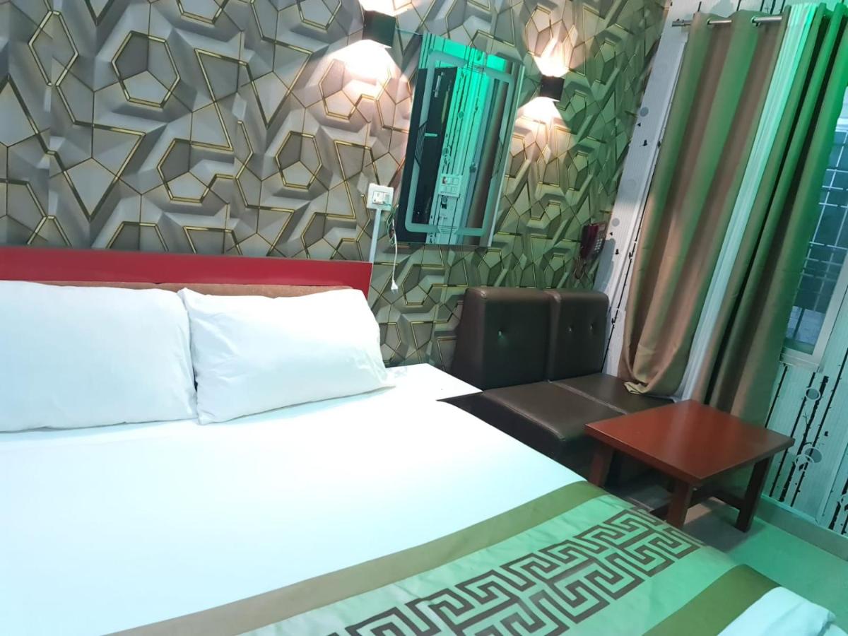 Sitar Hotel - Housity