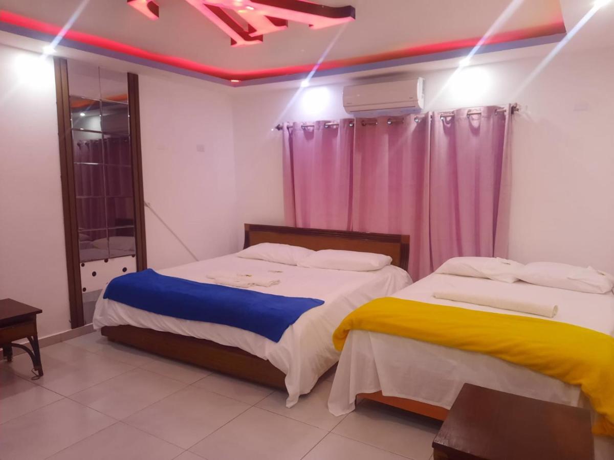 Valley View Hotel - Housity
