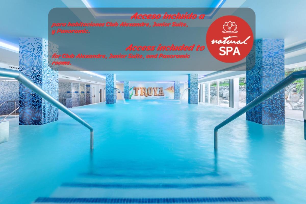 Piscina en o cerca de Alexandre Troya