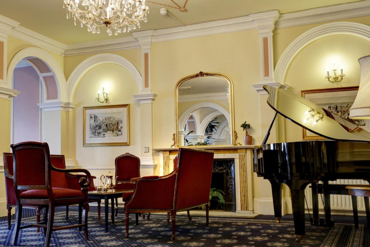 Suitetrails - Royal Victoria Hotel