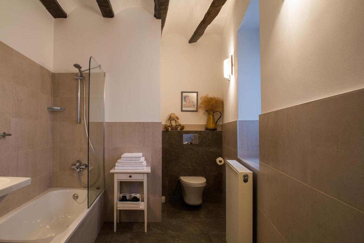 Casa de la Cadena - Housity
