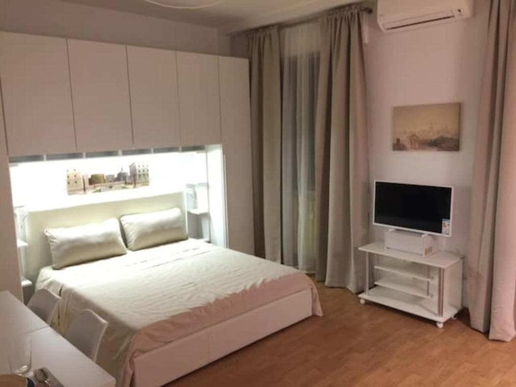 Suitetrails - Monolocale con posto auto quartiere NoLo MM1 Pasteur - P4