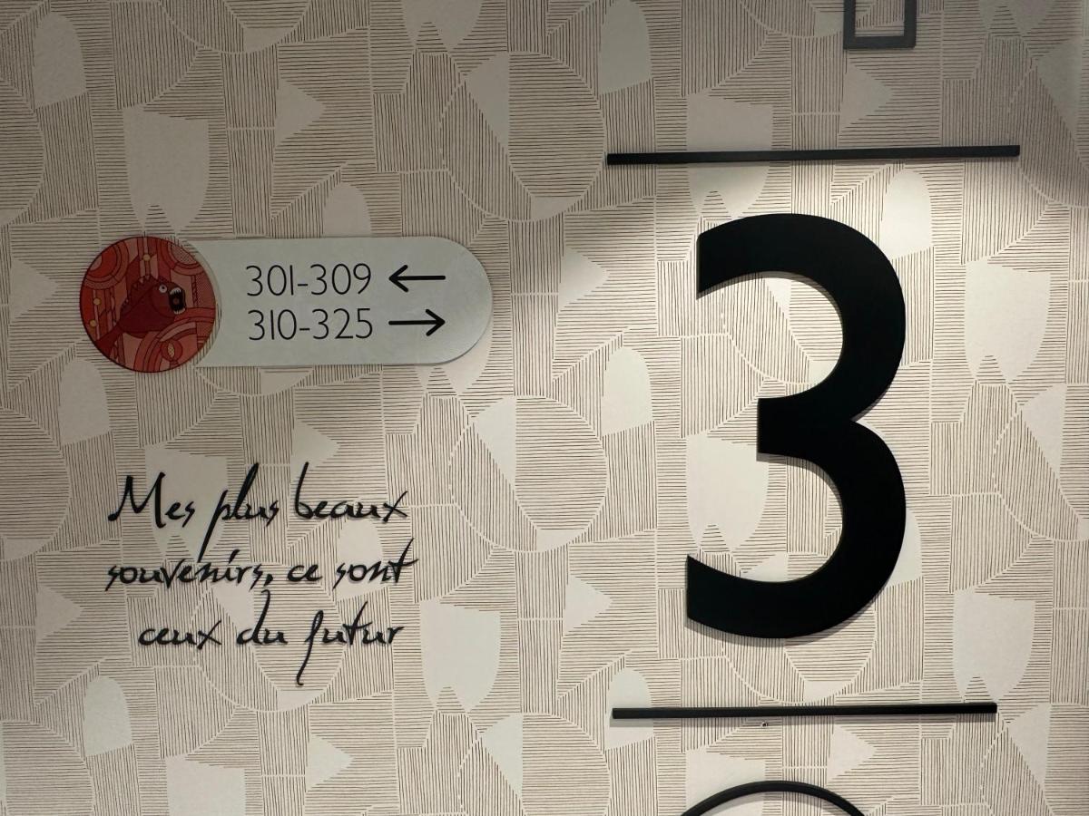 Certificat, récompense, panneau ou autre document affiché dans l'établissement Dali Hôtel Montauban