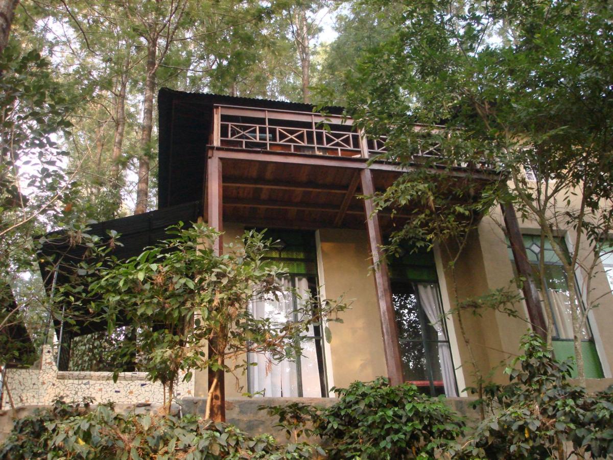 INDeco Lake Forest - Housity